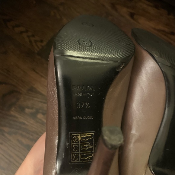 Prada size 37.5 beige heels - Picture 6 of 7